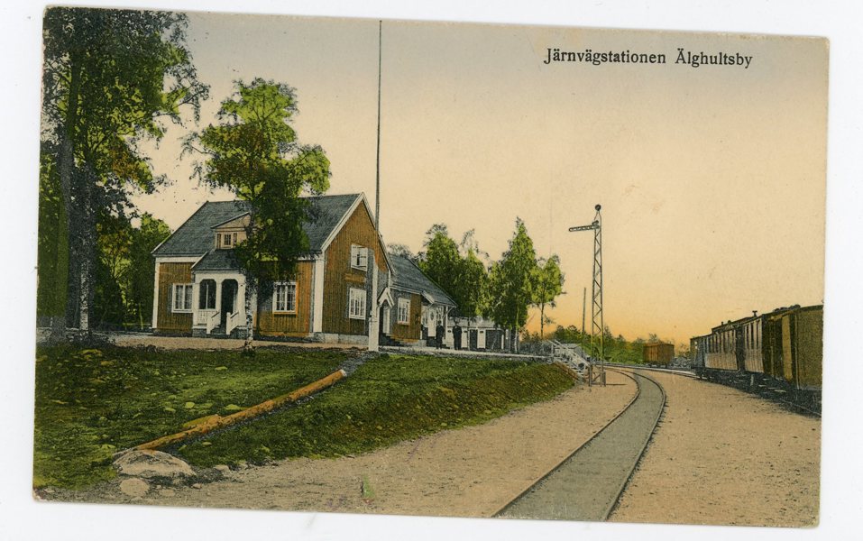 VYKORT: Älghultsby Järnvägs-station frank. 1926.