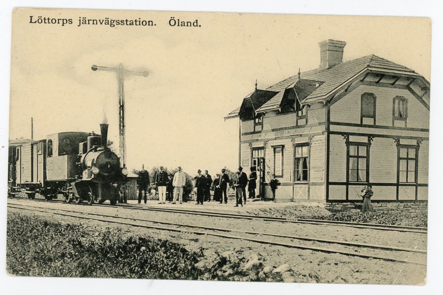 VYKORT: Löttorps Järnvägs-station dat. 1910, ofrank.