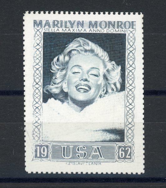 SLANIA: gravyr Marilyn Monroe, grågrön färg.
