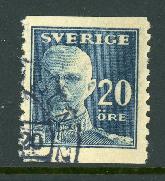 F151Ag Välcentrerat ex, sign Kan (som e innan nyanserna ändrades).