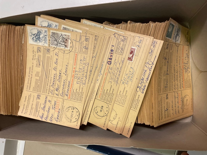 Ca 900st svenska List-postanvisningar till utlandet tidigt 70-tal.