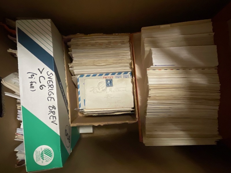 FÖRSÄNDELSER: jättelot i sex arkivlådor, i princip endast utland.