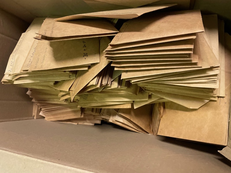 HELA VÄRLDEN: xx/x/o spännande stor lot i arkiv-kuvert.