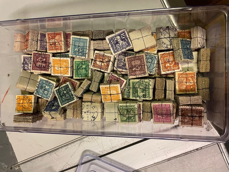 Band-märken: ca 100st 100-buntar.