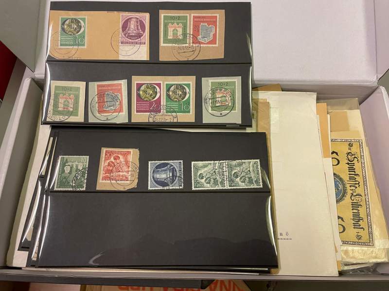 Bundespost/Berlin: Fyndlåda bla Högvalörer och lyx-stämplar.
