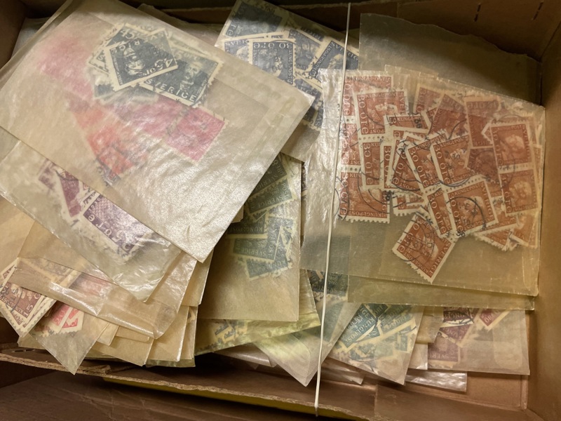 Fyndlåda gammalt dubblett-material, fyndchans.