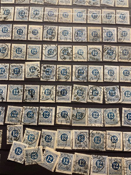 Fem album stämplat Sverige, bla klipp och Ringtyp.