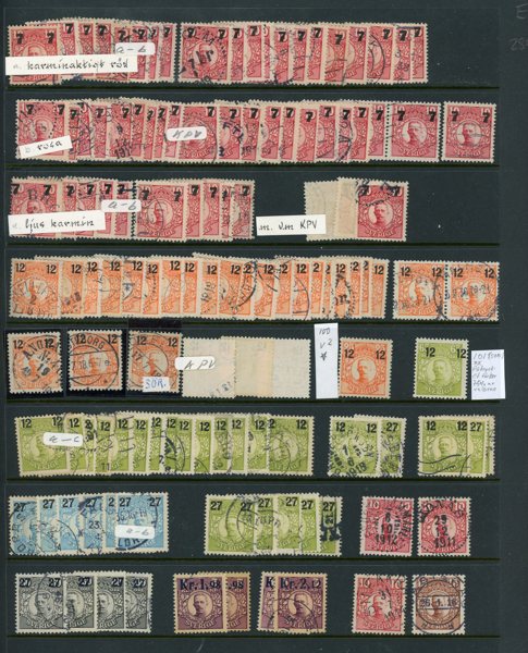 Medaljong: pärm stämplade och xx/x + brev.