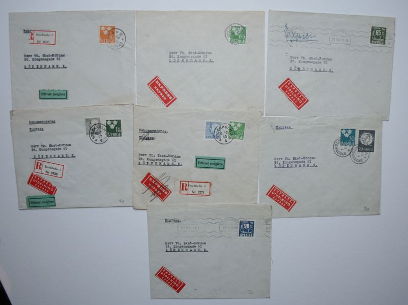 Pärm med ca 40st utlandsbrev.