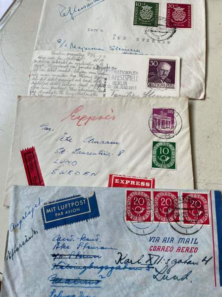 BUNDESPOST: ca 60 gamla försändelser.