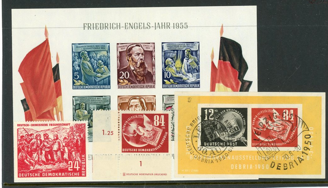 DDR: xx/x samling 1940-60tal i insticks-album.