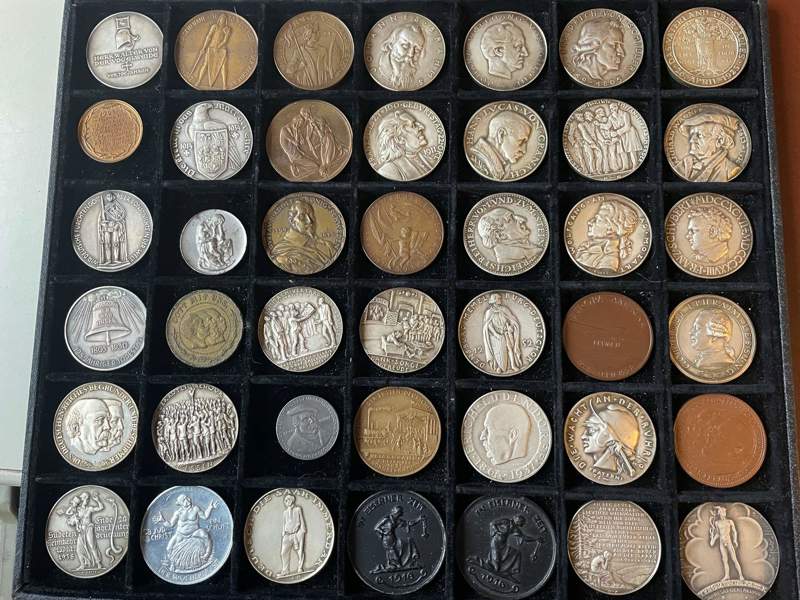 MEDALJER: 60st Tyskland 1920-30tal, många i silver.