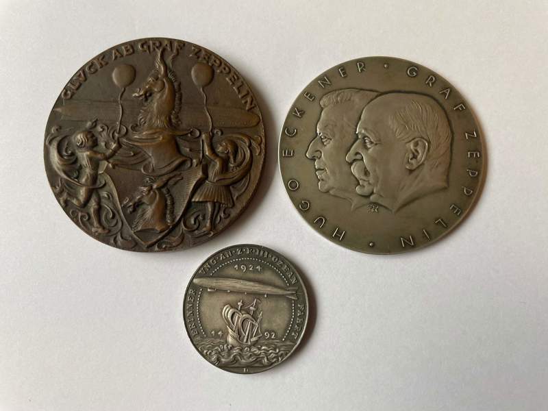 MEDALJER: tre olika Graf Zeppelin.