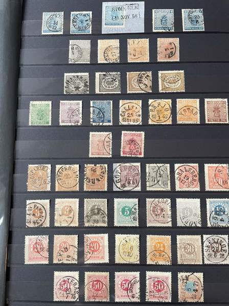 Fin samling Skillling till 1955 i album.