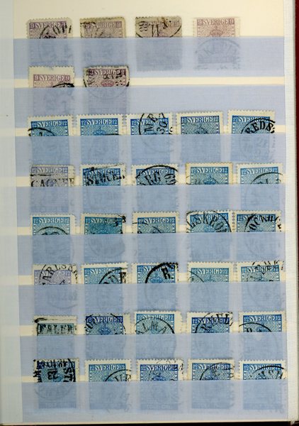 Klassiskt Sverige i mycket blandad kvalité.