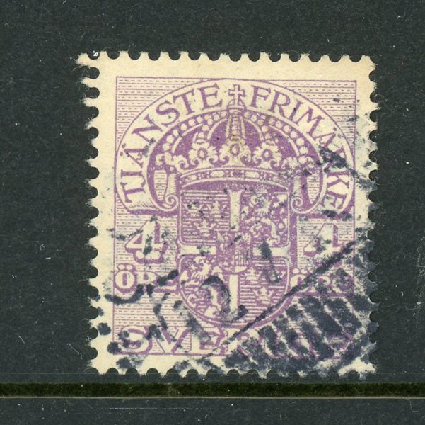 Tjänste 29vm Delar av två kronor, stora delar.