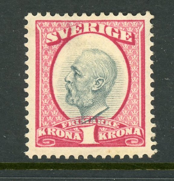 F60v x lyxex med huvudet kraftigt förskjutet.