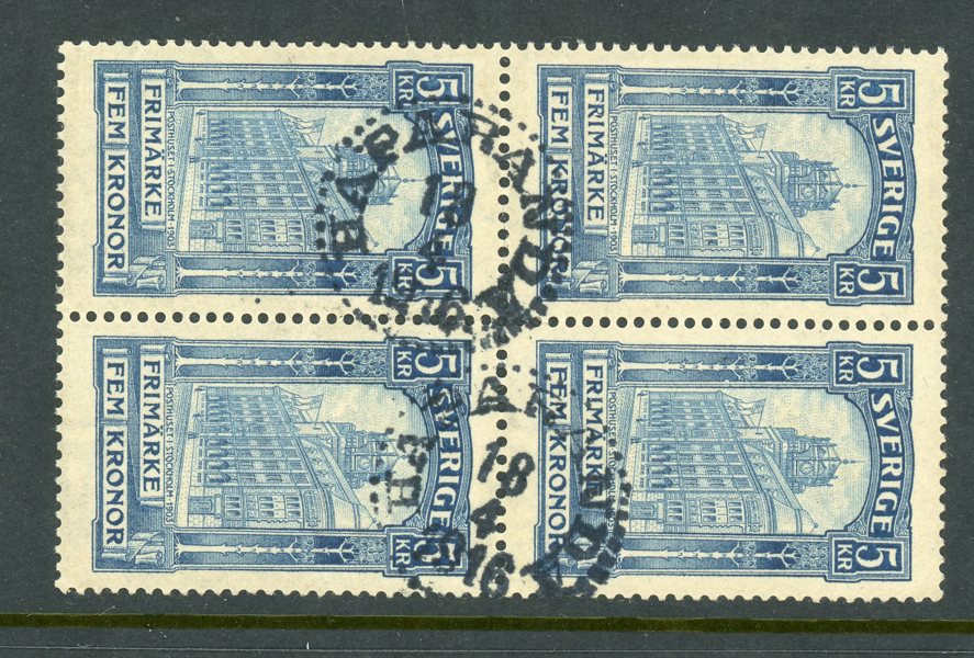 F65vm2 FYR-BLOCK där två ex har delar av TRE kronor och de andra