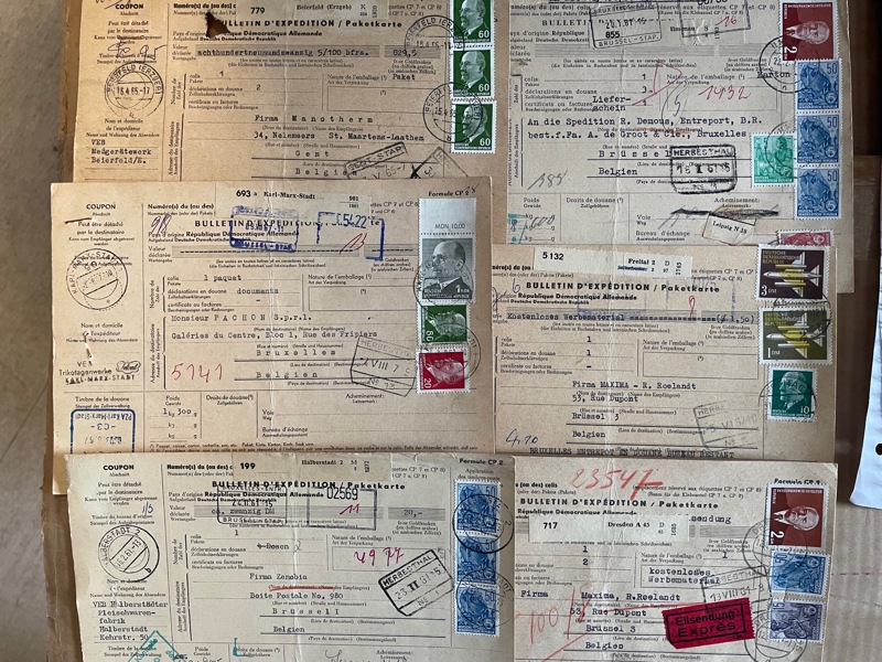 DDR: ca 100st Paket-adresskort till utlandet 60-70talen.