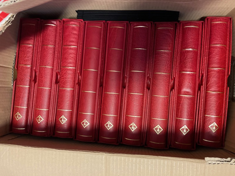 KINA PRC: xx/FDC samling i 12 röda Leuchtturm-pärmar.
