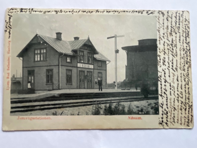 Järnvägs-stationen Näsum, med stins, frank. 1902