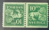 F144A bz v3 xx Tete-Beche par med svansarna mot varandra.